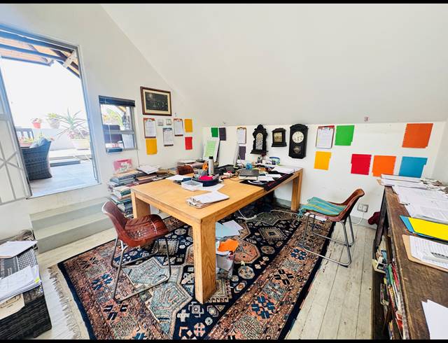 2 BEDROOM FLAT FOR SALE IN PINESLOPES